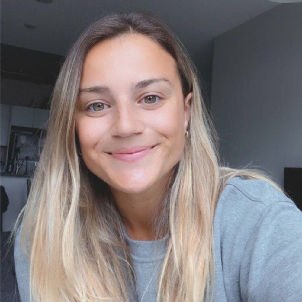 Meet your Posher, Alexandra
